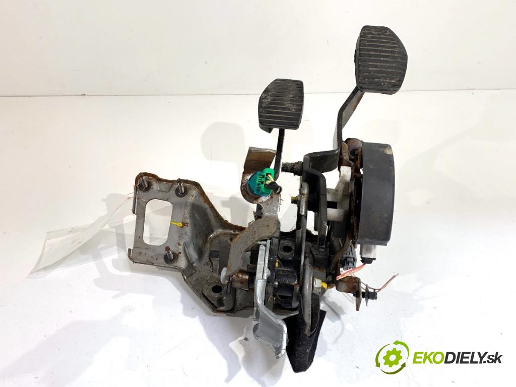 CITROEN C4 PICASSO I nadwozie wielkoprzestrzenne (MPV) 2007 80 kW 1.6 HDi 1560 PEDÁL: manuálne 9681632380 (Potenciometer plynového pedálu)