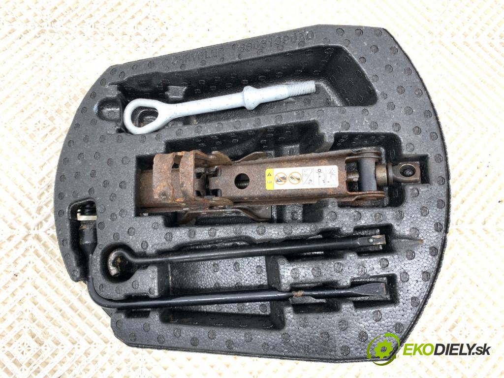 JEEP GRAND CHEROKEE WK SUV 2012 177 kW 3.0 CRD V6 4x4 2987 Súprava náradia 68061390AD