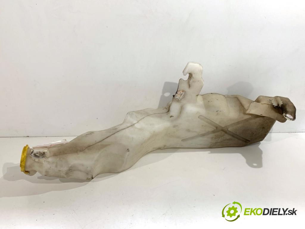 JEEP GRAND CHEROKEE WK SUV 2012 177 kW 3.0 CRD V6 4x4 2987 nádržka ostřikovačů 57010719