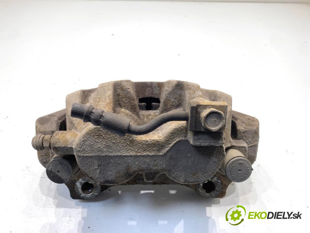 JEEP GRAND CHEROKEE WK SUV 2012 177 kW 3.0 CRD V6 4x4 2987 Brzdič strmeň pravy predný