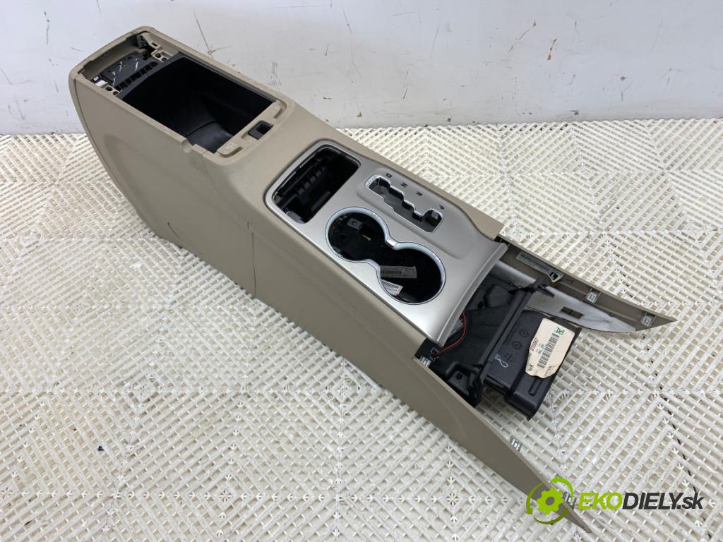 JEEP GRAND CHEROKEE WK SUV 2012 177 kW 3.0 CRD V6 4x4 2987 Tunel stredový  (Stredový tunel)