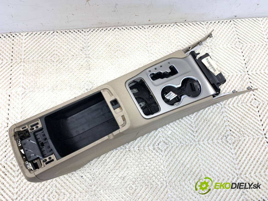 JEEP GRAND CHEROKEE WK SUV 2012 177 kW 3.0 CRD V6 4x4 2987 Tunel stredový  (Stredový tunel)