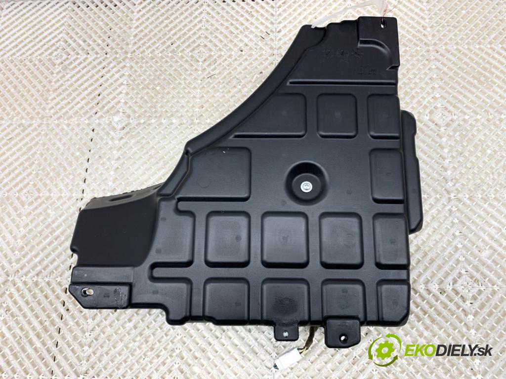 JEEP GRAND CHEROKEE WK SUV 2012 177 kW 3.0 CRD V6 4x4 2987 subwoofer  (Audio zařízení)