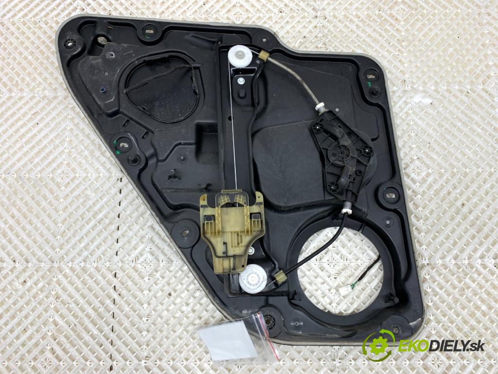 JEEP GRAND CHEROKEE WK SUV 2012 177 kW 3.0 CRD V6 4x4 2987 Mechanizmus okna pravy zad 55113614AM