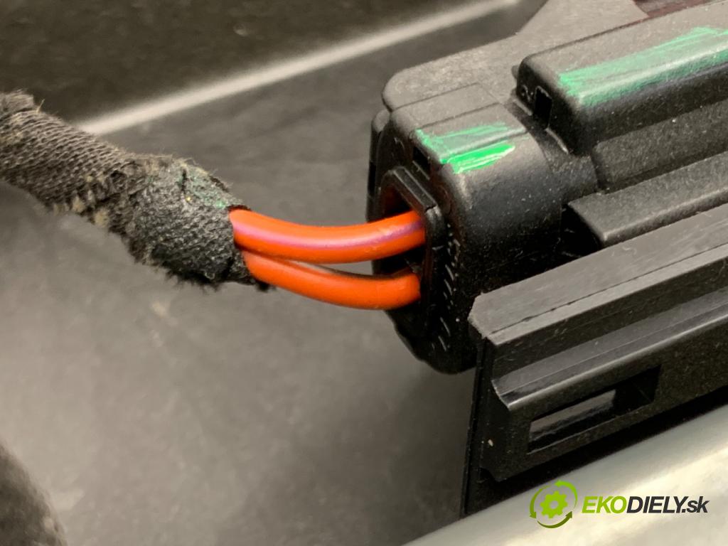 JEEP GRAND CHEROKEE WK SUV 2012 177 kW 3.0 CRD V6 4x4 2987 Mechanizmus okna pravy zad 55113614AM