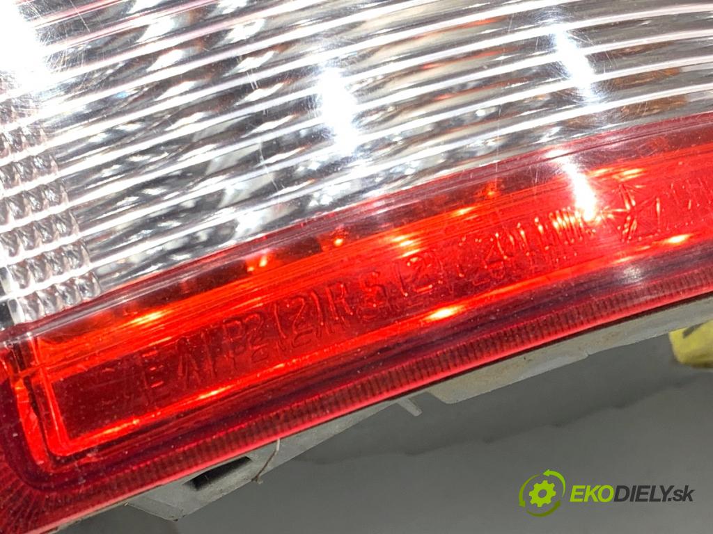JEEP GRAND CHEROKEE WK SUV 2012 177 kW 3.0 CRD V6 4x4 2987 světlo pravý zadní část 55079420A