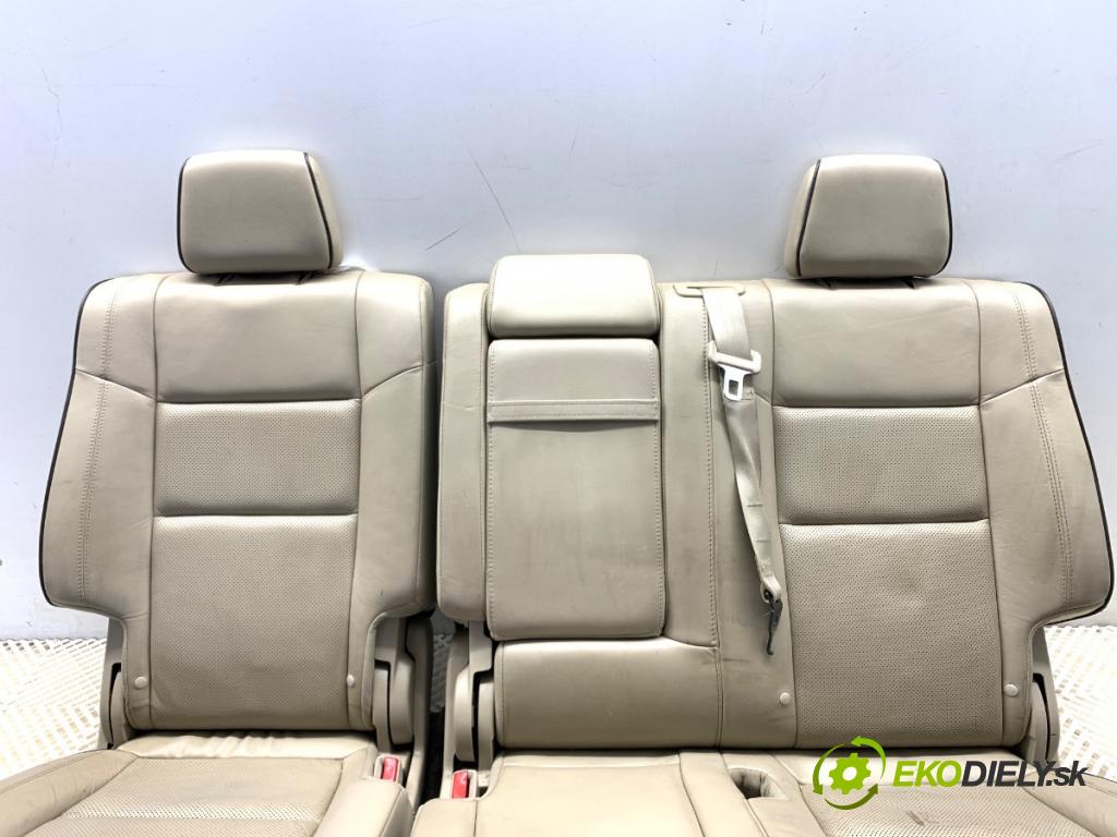JEEP GRAND CHEROKEE WK SUV 2012 177 kW 3.0 CRD V6 4x4 2987 Sedadlo druhý rad