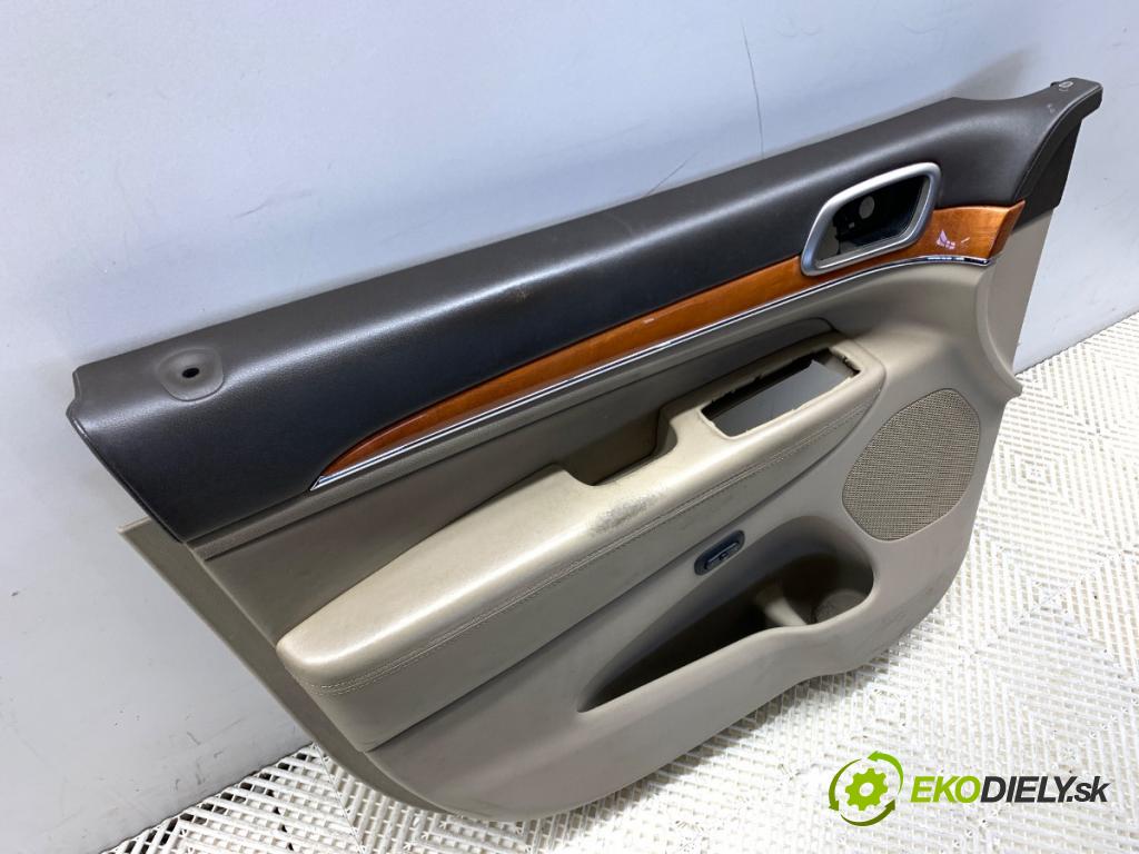 JEEP GRAND CHEROKEE WK SUV 2012 177 kW 3.0 CRD V6 4x4 2987 čalúnenie Dvere ľavy predný