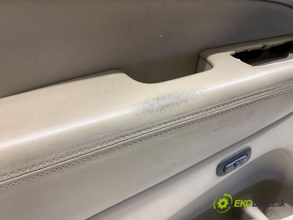 JEEP GRAND CHEROKEE WK SUV 2012 177 kW 3.0 CRD V6 4x4 2987 čalúnenie Dvere ľavy predný