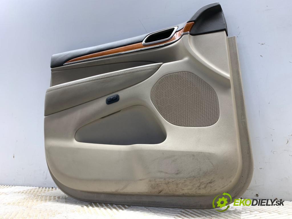 JEEP GRAND CHEROKEE WK SUV 2012 177 kW 3.0 CRD V6 4x4 2987 čalúnenie Dvere ľavy predný