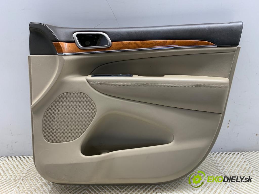 JEEP GRAND CHEROKEE WK SUV 2012 177 kW 3.0 CRD V6 4x4 2987 ča dveře pravý přední část 