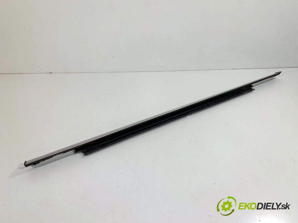 JEEP GRAND CHEROKEE WK SUV 2012 177 kW 3.0 CRD V6 4x4 2987 Lišta Sbírání: zad ľavy