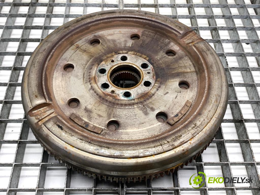 SKODA OCTAVIA III Kombi 2015 110 kW 2.0 TDI 1968 koleso dvojhmota 03L105266DE