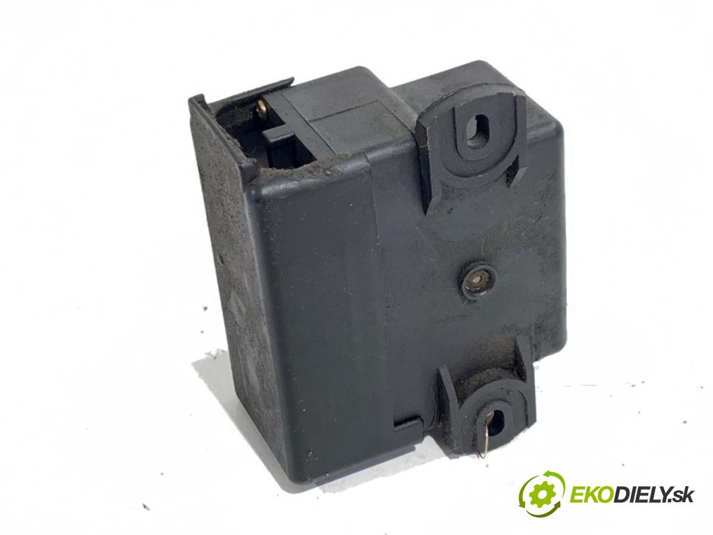 SSANGYONG REXTON SUV 2005 121 kW 2.7 Xdi 4x4 2696 relé sviečok žhavenia 84700-08000 (Relé)