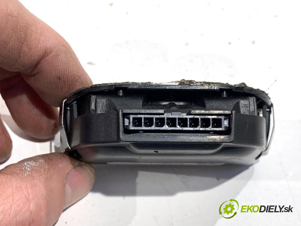 SSANGYONG REXTON SUV 2005 121 kW 2.7 Xdi 4x4 2696 Snímač dažďa 87930-11000 (Snímač dažďa)