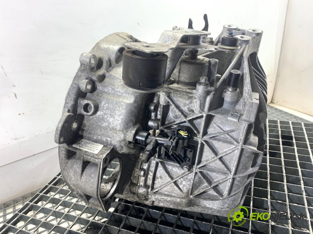 MERCEDES-BENZ W176 liftback 2017 90 kW A 180 (176.042) 1595 Prevodovka A1762610101 (Prevodovka)