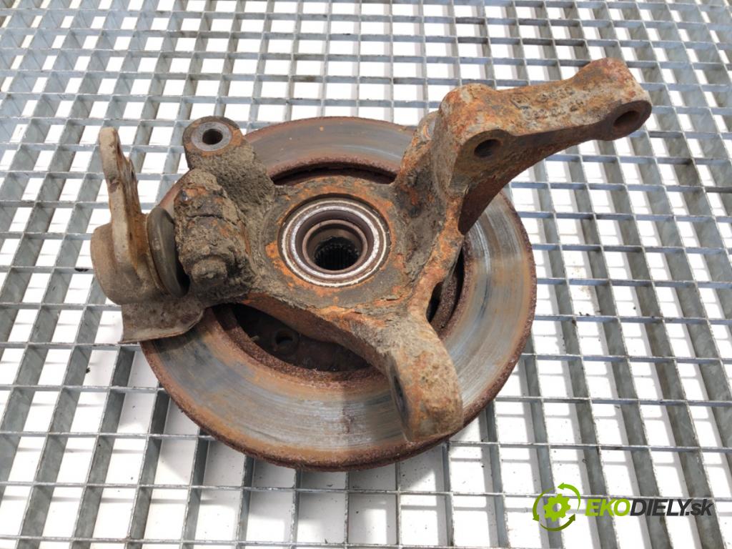 MERCEDES-BENZ W638 Autobus 2003 60 kW 108 CDI 2.2 (638.194) 2148 náboj pravy predný