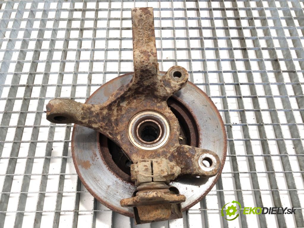 MERCEDES-BENZ W638 Autobus 2003 60 kW 108 CDI 2.2 (638.194) 2148 náboj levý přední část 