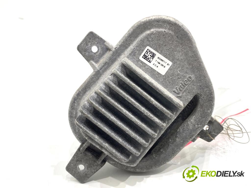 BMW F48 SUV 2017 110 kW sDrive 18 d 1995 Modul LED 90066717