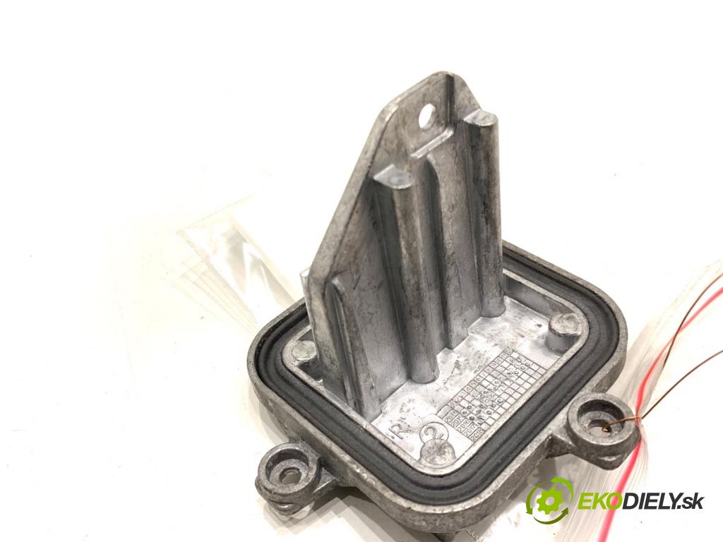 BMW F48 SUV 2017 110 kW sDrive 18 d 1995 Modul LED 90068145