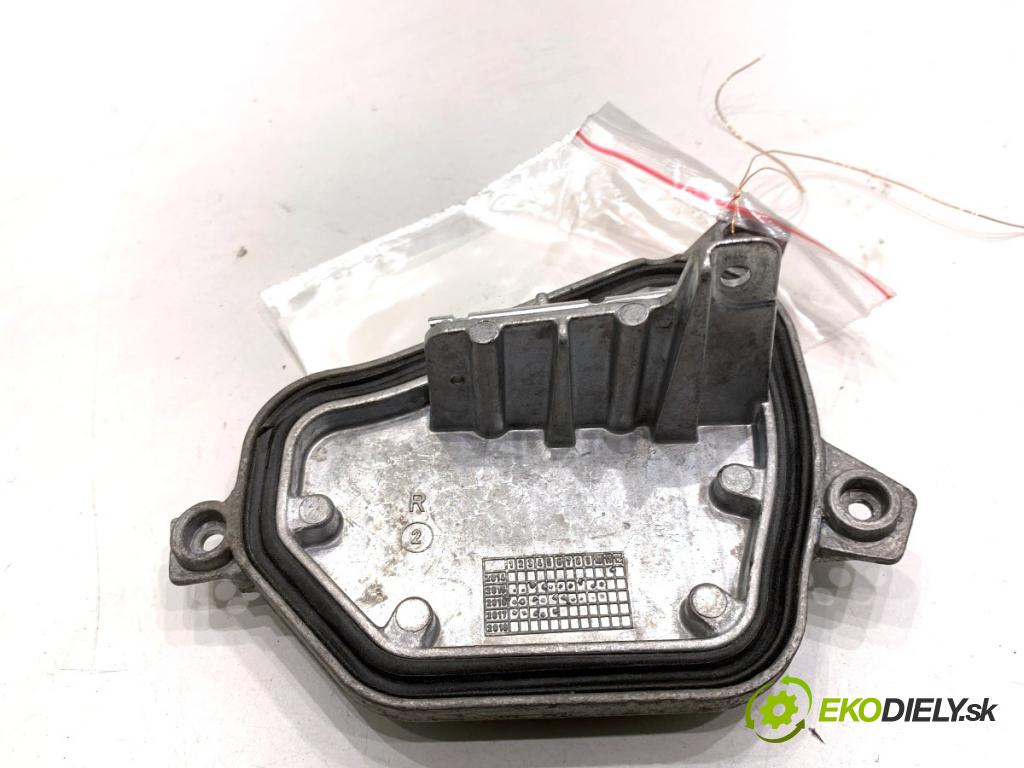 BMW F48 SUV 2017 110 kW sDrive 18 d 1995 Modul LED 90068145