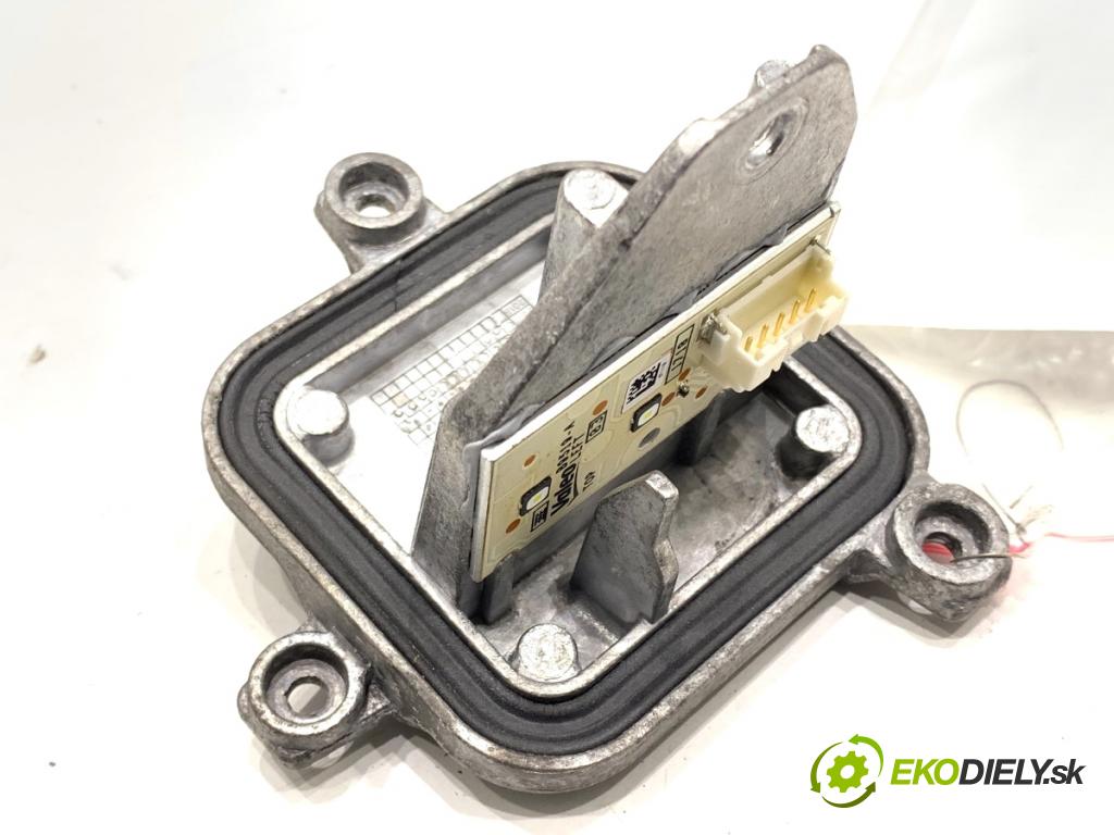 BMW F48 SUV 2017 110 kW sDrive 18 d 1995 Modul LED 90068144