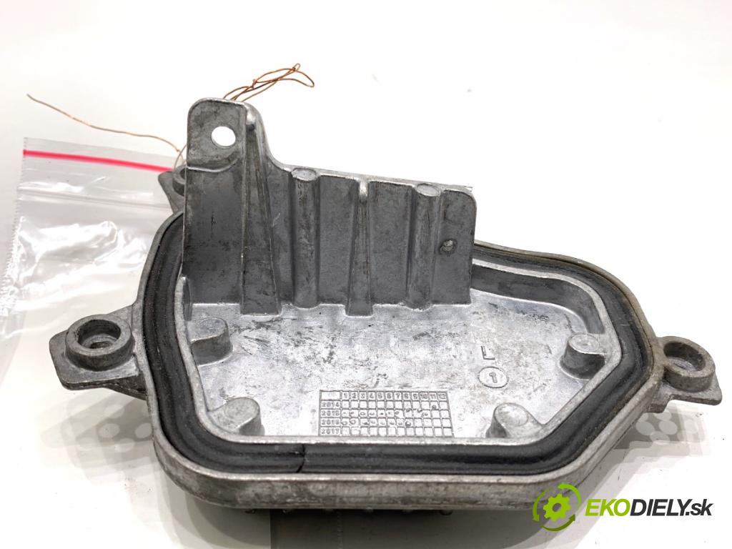 BMW F48 SUV 2017 110 kW sDrive 18 d 1995 Modul LED 90068144