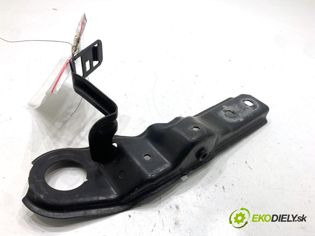 BMW F48 SUV 2017 110 kW sDrive 18 d 1995 držák uchycení blatníka pravý přední část 7355992