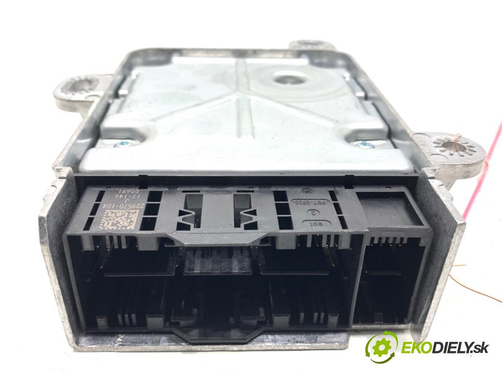 BMW F48 SUV 2017 110 kW sDrive 18 d 1995 senzor airbag 6998487 (Snímač)