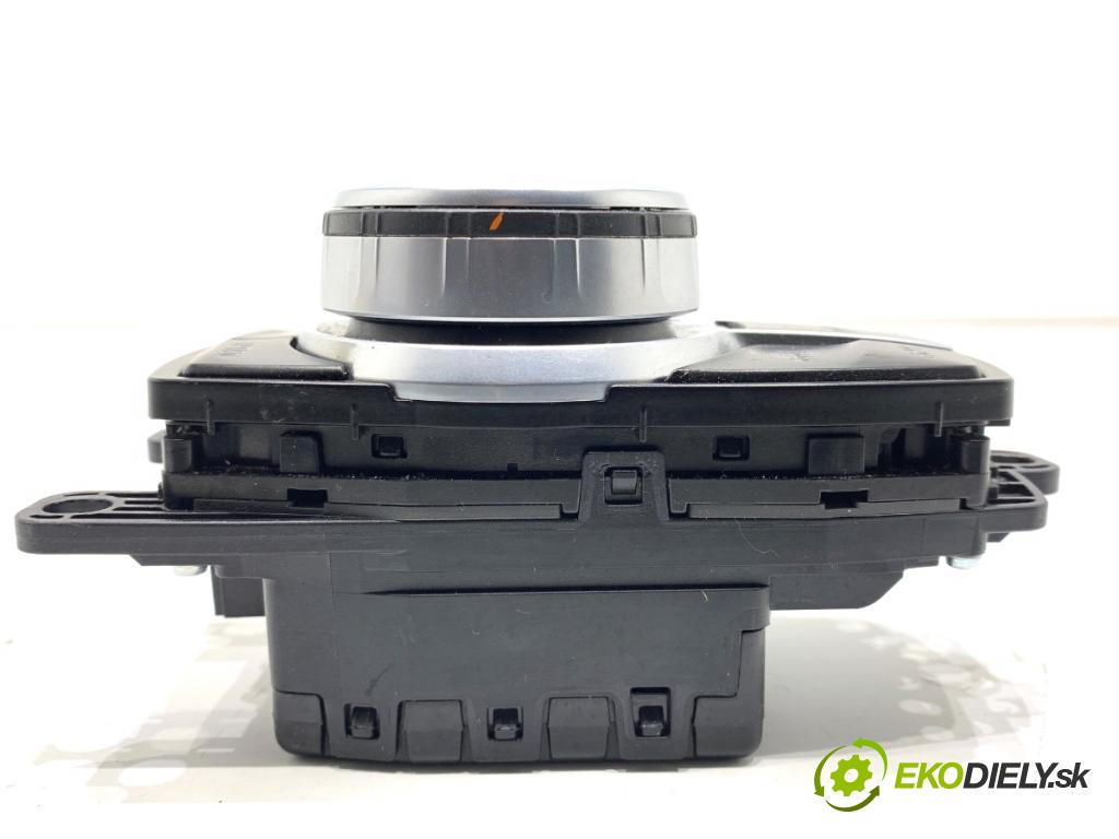 BMW F48 SUV 2017 110 kW sDrive 18 d 1995 násada, držadlo IDRIVE 6992827