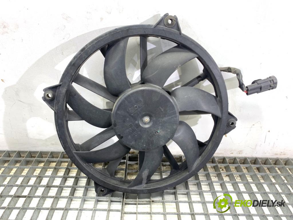 CITROEN C4 II liftback 2017 81 kW 1.2 THP 110 1199 ventilátor chladiče 9661571480 (Ventilátor)