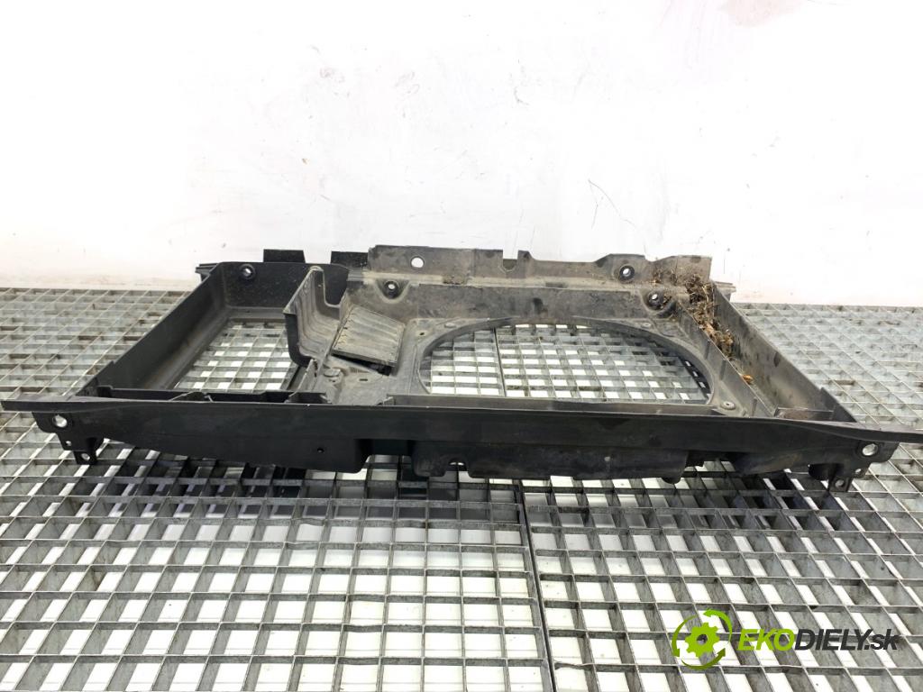 CITROEN C4 II liftback 2017 81 kW 1.2 THP 110 1199 Držiak predný 9801875380 (Výstuha predná)