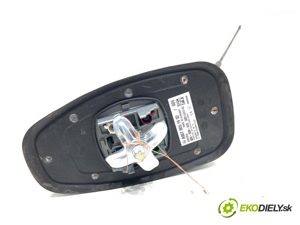 MERCEDES-BENZ eSPRINTER Skrzynia Skrzynia 2022 85 kW Electric (910.633) ANTENA A9079051902