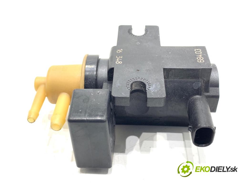 MERCEDES-BENZ W176 liftback 2017 90 kW A 180 (176.042) 1595 Ventil tlaku A0101531328 (Ventil)