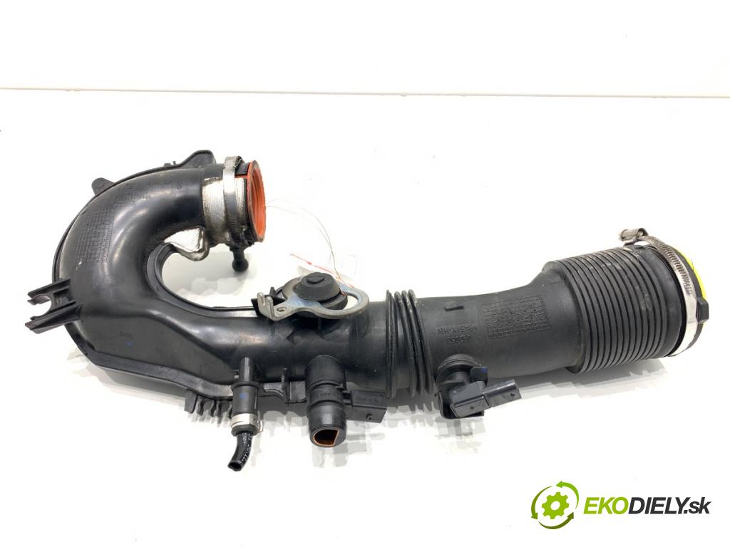 MERCEDES-BENZ W176 liftback 2017 90 kW A 180 (176.042) 1595 Rúra turba A2700901029