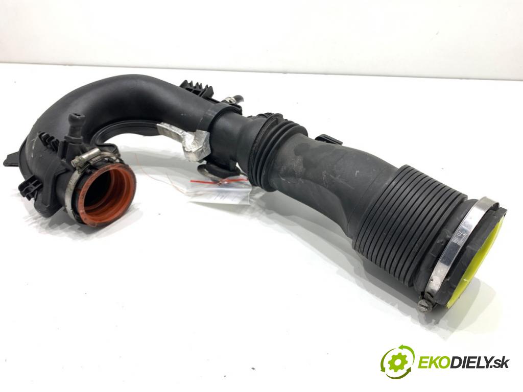 MERCEDES-BENZ W176 liftback 2017 90 kW A 180 (176.042) 1595 Rúra turba A2700901029