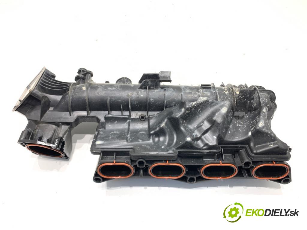 MERCEDES-BENZ W176 liftback 2017 90 kW A 180 (176.042) 1595 Potrubie sacie, sanie A2700900737 (Sacie potrubie)