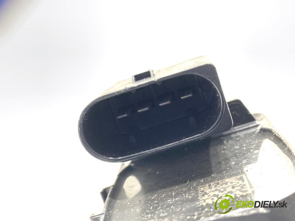 MERCEDES-BENZ W176 liftback 2017 90 kW A 180 (176.042) 1595 Cievka zapaľovacia A2709060500 (Zapaľovacia cievka)