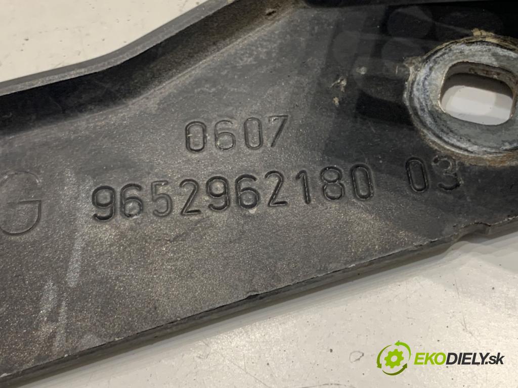 CITROEN C4 PICASSO I nadwozie wielkoprzestrzenne (MPV) 2007 100 kW 2.0 HDi 138 1997 závěs kapoty levý přední část 9652962180