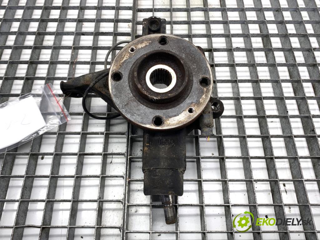 CITROEN C4 II liftback 2017 81 kW 1.2 THP 110 1199 náboj pravy predný 