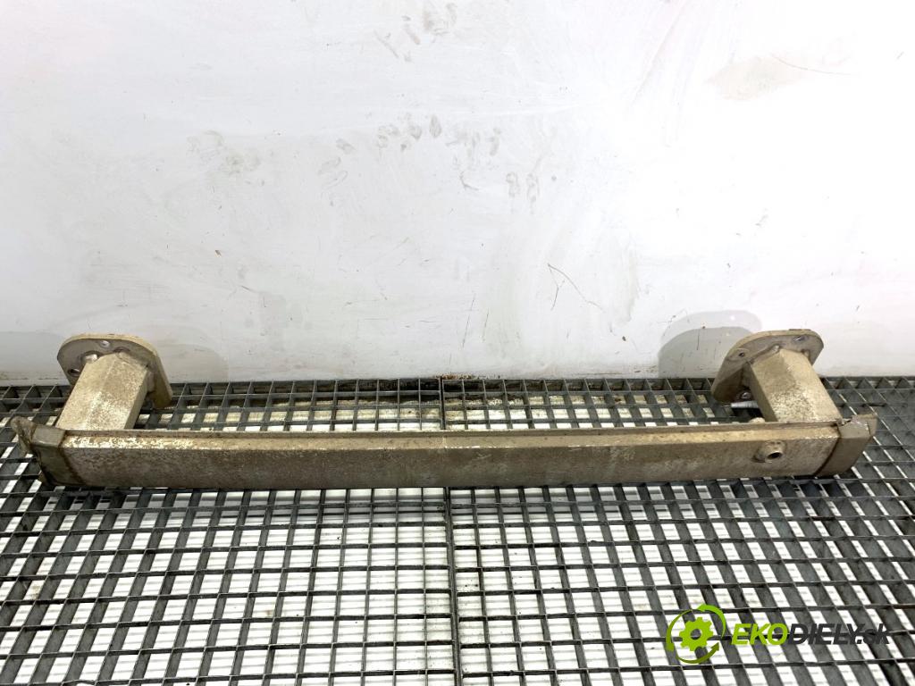 CITROEN C4 II liftback 2017 81 kW 1.2 THP 110 1199 Výstuha nárazníka zad  (Výstuha zadná)