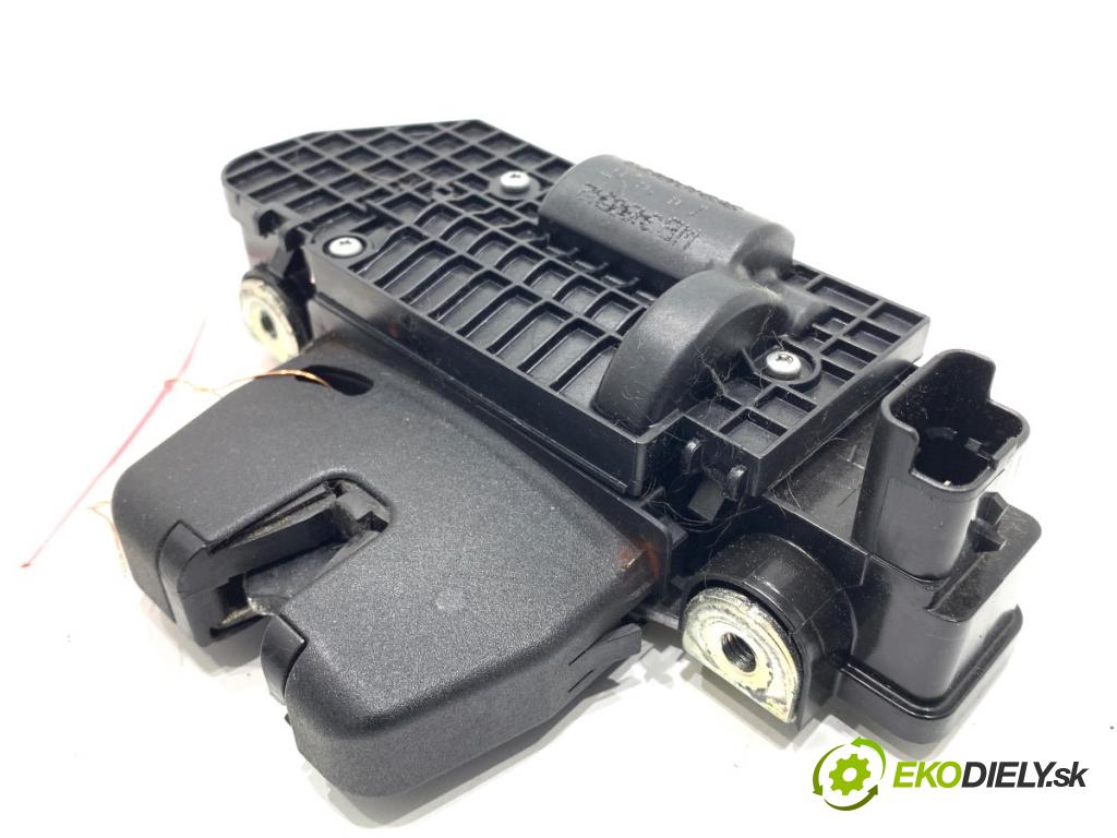 CITROEN C4 II liftback 2017 81 kW 1.2 THP 110 1199 zámok dverí zad 9151487499