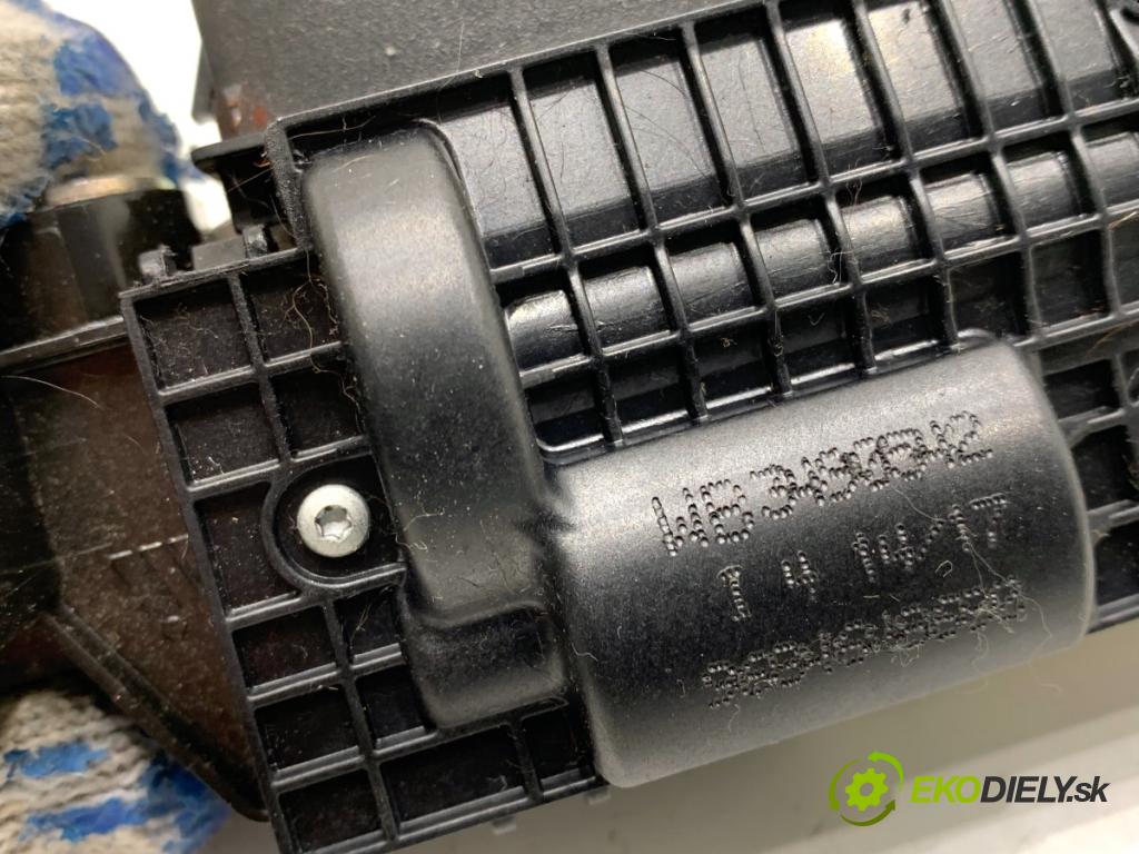 CITROEN C4 II liftback 2017 81 kW 1.2 THP 110 1199 zámok dverí zad 9151487499