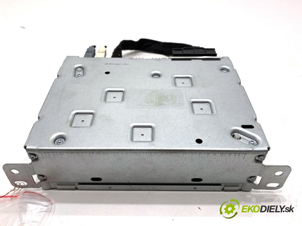 CITROEN C4 II liftback 2017 81 kW 1.2 THP 110 1199 RADIO 9817705380 (Audio zariadenie)