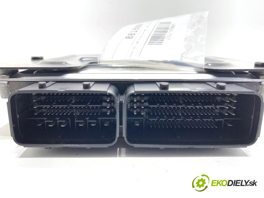 CITROEN C4 II liftback 2017 81 kW 1.2 THP 110 1199 riadiaca jednotka Motor 9818160080 (Riadiaca jednotka)