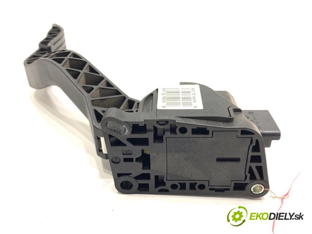 CITROEN C4 II liftback 2017 81 kW 1.2 THP 110 1199 Potenciometer plynu 9671840280 (Potenciometer plynového pedálu)