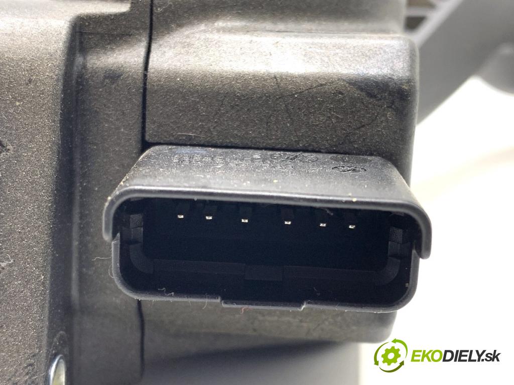 CITROEN C4 II liftback 2017 81 kW 1.2 THP 110 1199 Potenciometer plynu 9671840280 (Potenciometer plynového pedálu)