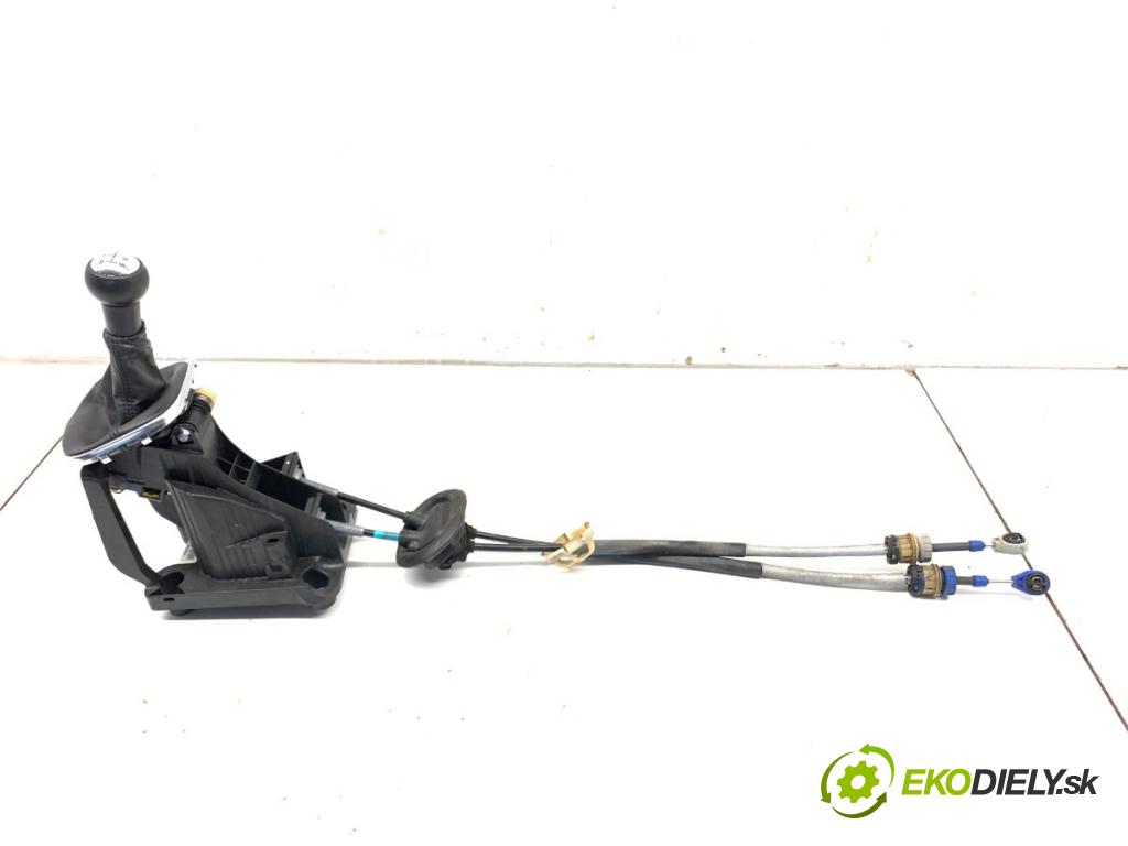 CITROEN C4 II liftback 2017 81 kW 1.2 THP 110 1199 Kulisa 9671748880 (Rýchlostná páka (kulisa))