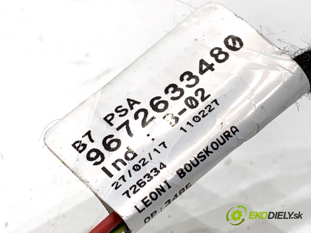 CITROEN C4 II liftback 2017 81 kW 1.2 THP 110 1199 Svetlo brzdových svetiel 9672633480