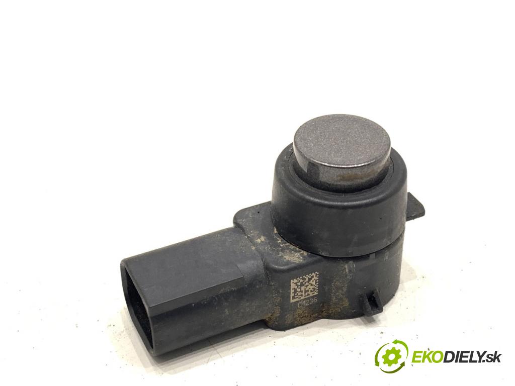 CITROEN C4 II liftback 2017 81 kW 1.2 THP 110 1199 snímač PDC 9666016377VL